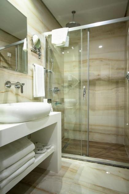 Boss Hotel Sultanahmet - image 2