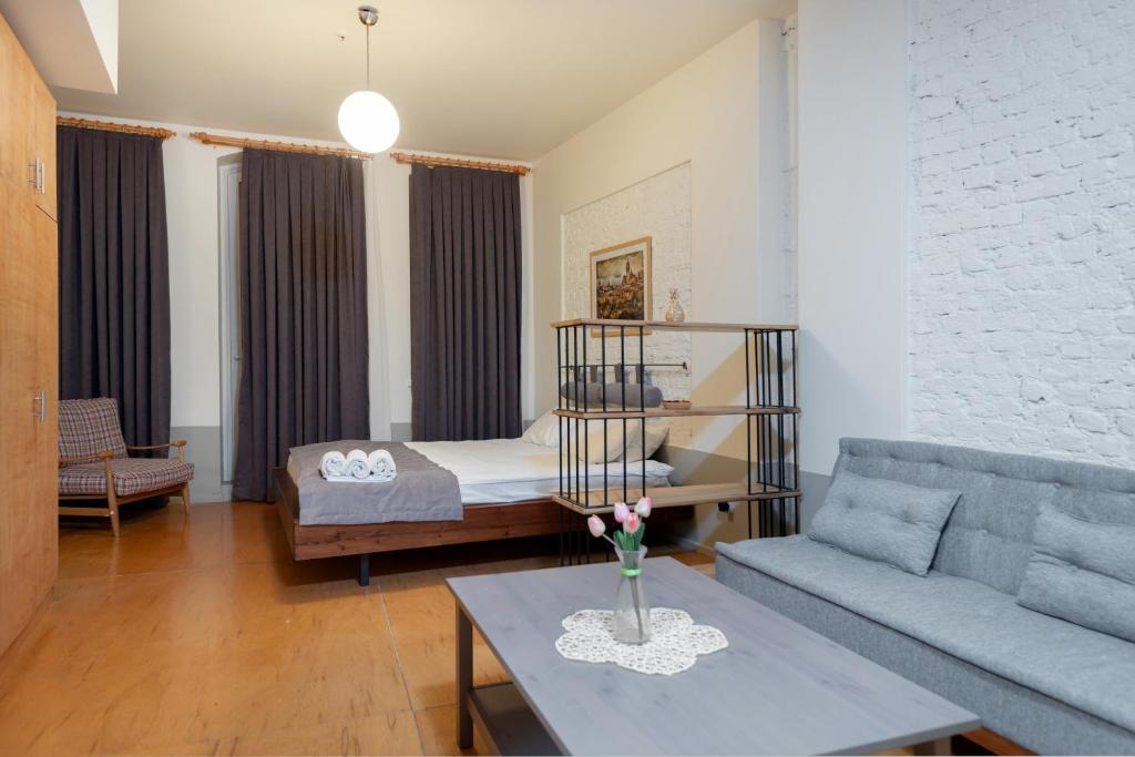 Mayer Loft Suites - main image