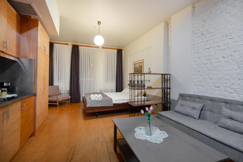 Mayer Loft Suites - image 5