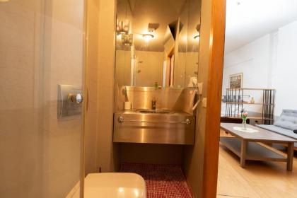 Mayer Loft Suites - image 9
