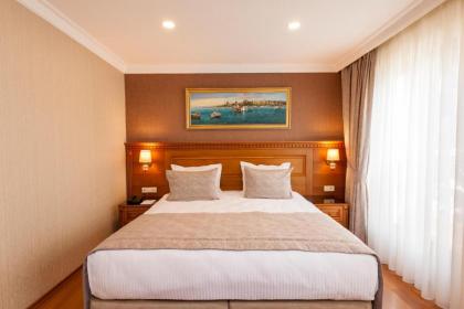 Royan Suites - image 18