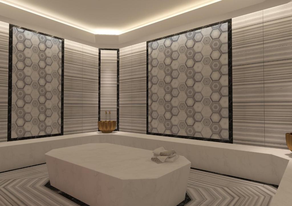 The Westist Hotel & Spa - image 2
