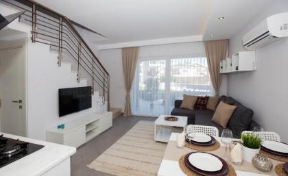 Truemar Hotels & Suites - image 11