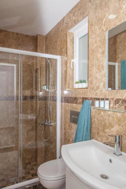 Truemar Hotels & Suites - image 8