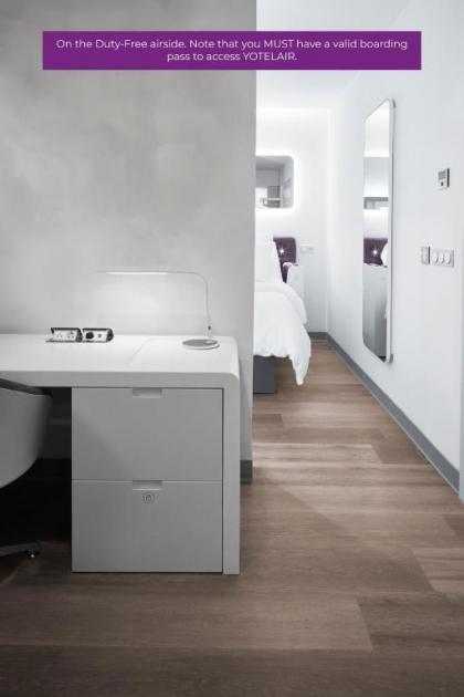 YOTELAIR Istanbul Airport Duty free - International Transit area - image 14