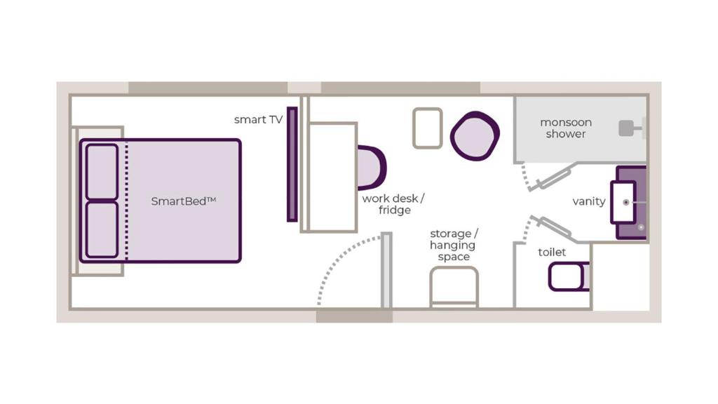 YOTELAIR Istanbul Airport Duty free - International Transit area - image 4
