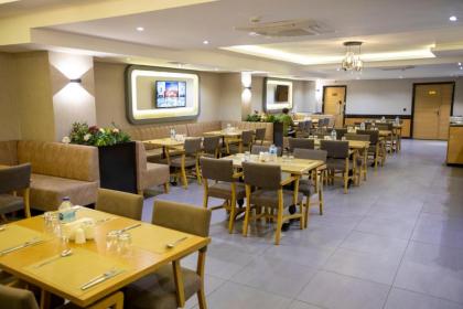 BEST GARDEN HOTEL - image 12