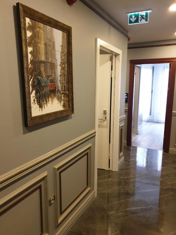 HHK Hotel Downtown - image 2