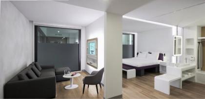 YOTEL Istanbul Airport City Entrance - image 17