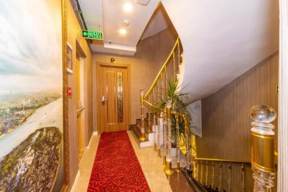 Golden Sand Hotel - image 18