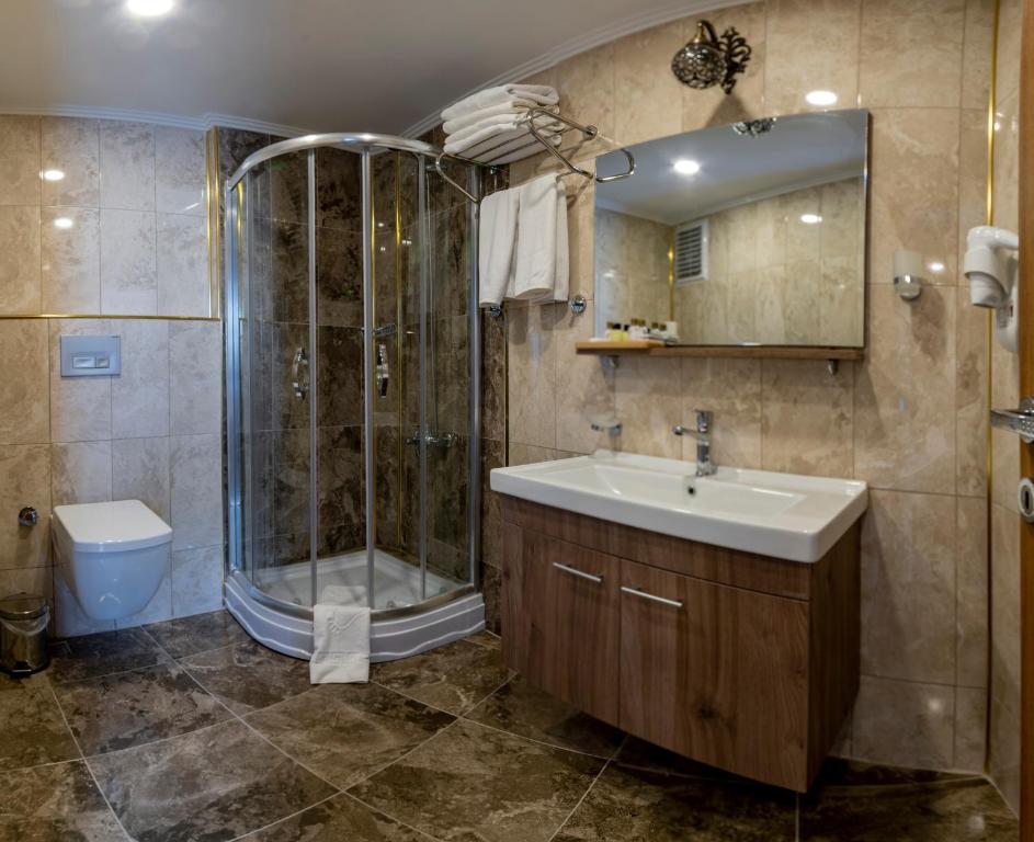 Golden Sand Hotel - image 3
