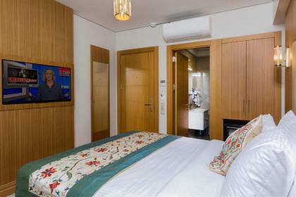 Obelisk Hotel&Suites - image 20