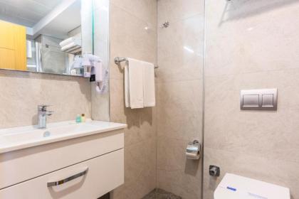 Obelisk Hotel&Suites - image 3