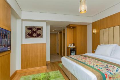 Obelisk Hotel&Suites - image 4