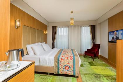 Obelisk Hotel&Suites - image 6
