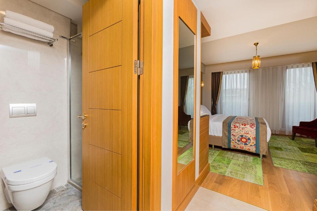 Obelisk Hotel&Suites - image 7
