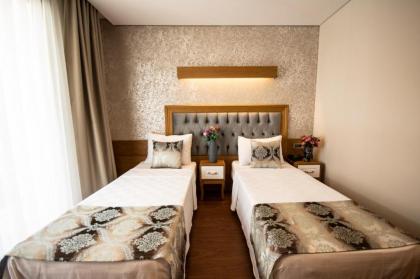 Eliza Hotel - image 10