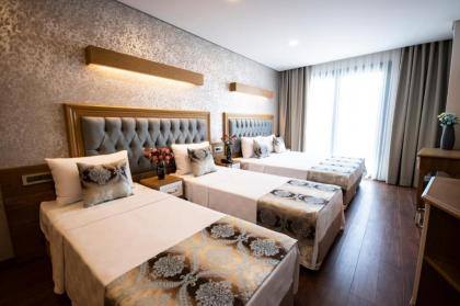 Eliza Hotel - image 14