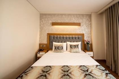 Eliza Hotel - image 3