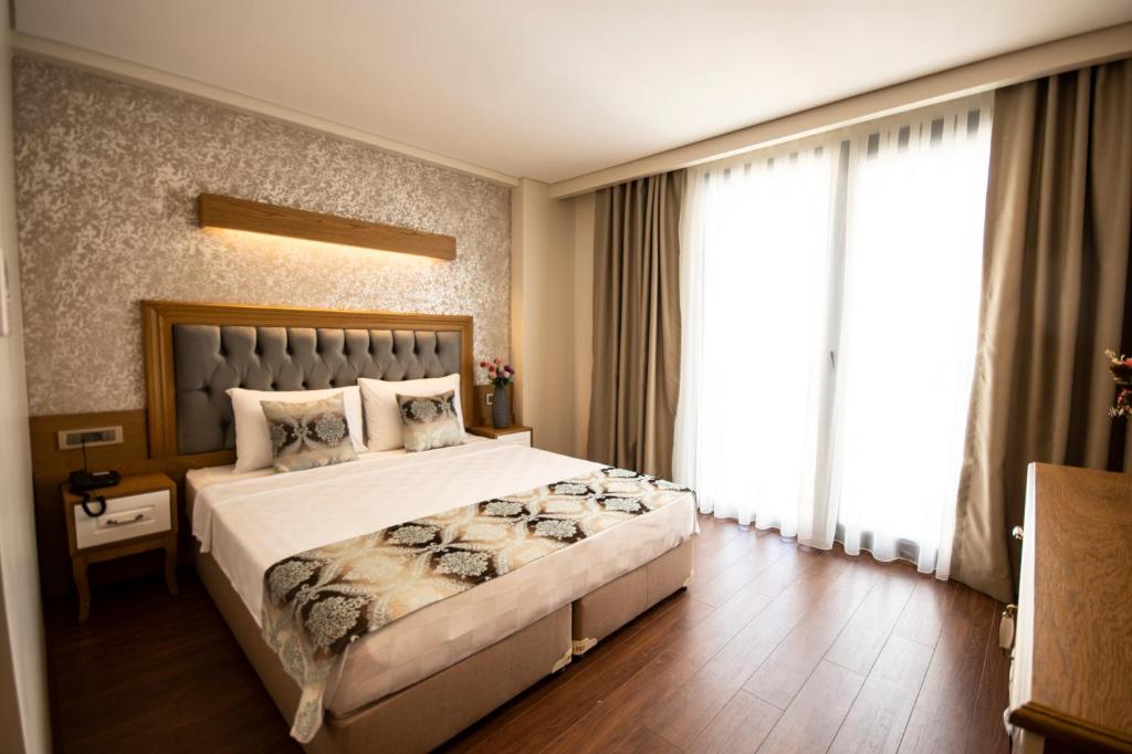 Eliza Hotel - image 4