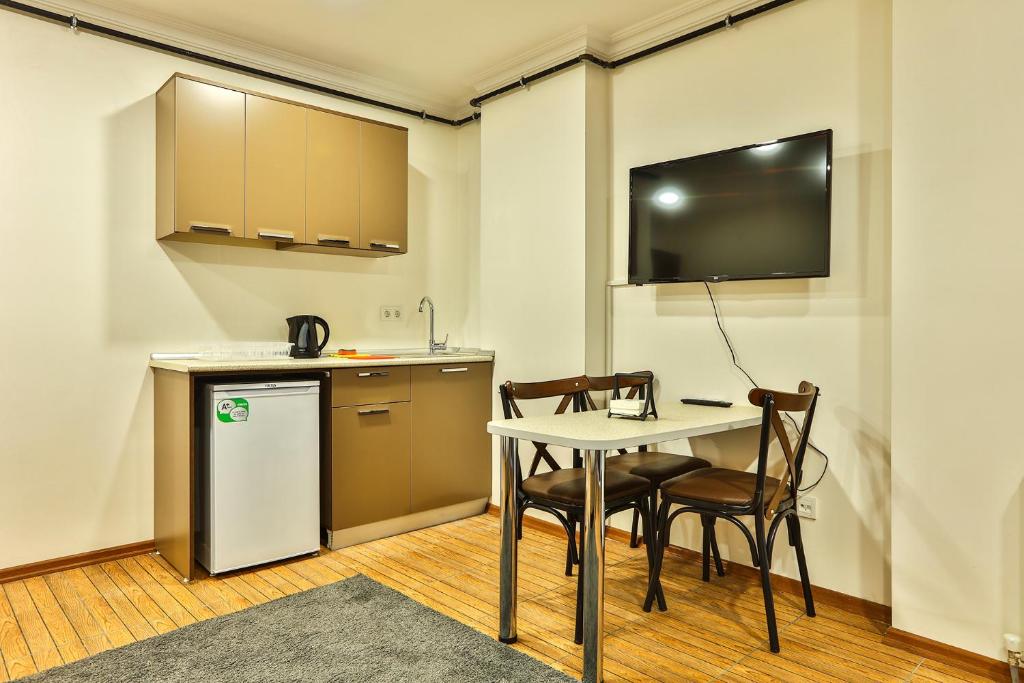 Modern Suites - image 2