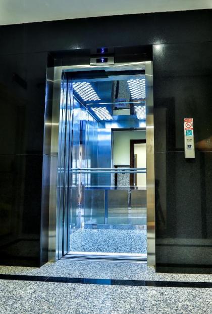 Modern Suites - image 3