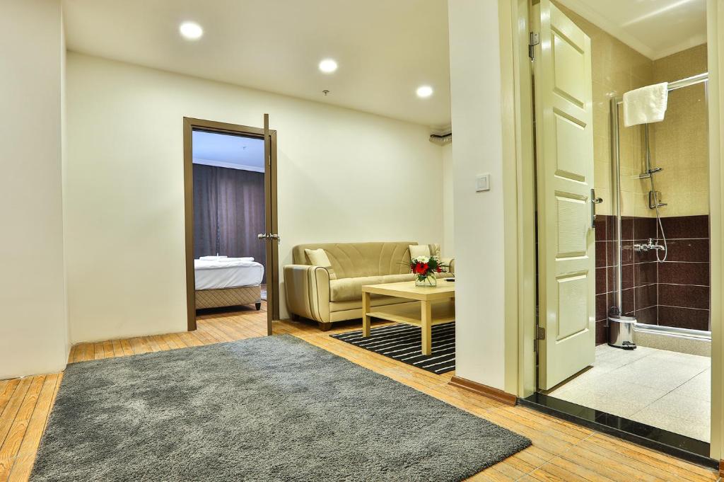 Modern Suites - image 7