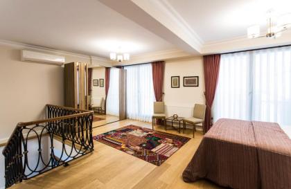 Amazing Triplex Apartment By Deniz Suites - image 15
