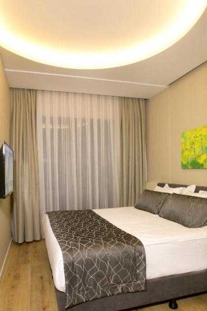 Elm Suite Hotel - image 10