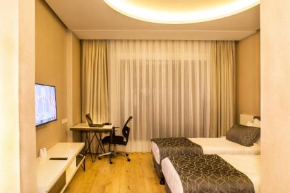 Elm Suite Hotel - image 17