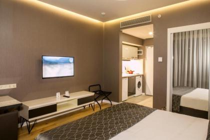Elm Suite Hotel - image 18