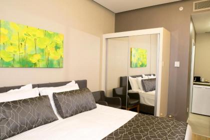 Elm Suite Hotel - image 9