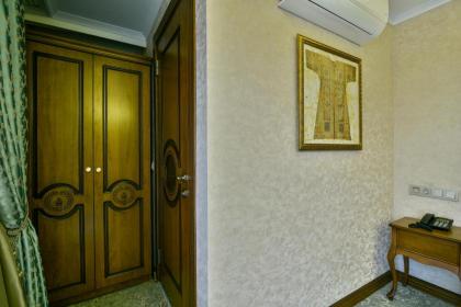 Basilica Guest House - image 19