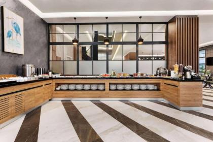 Ramada Encore By Wyndham Istanbul Basin Express - image 10