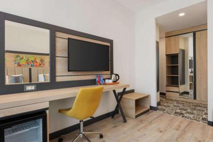 Ramada Encore By Wyndham Istanbul Basin Express - image 6