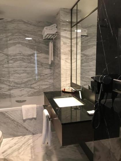 Levni Plus Hotel - image 3