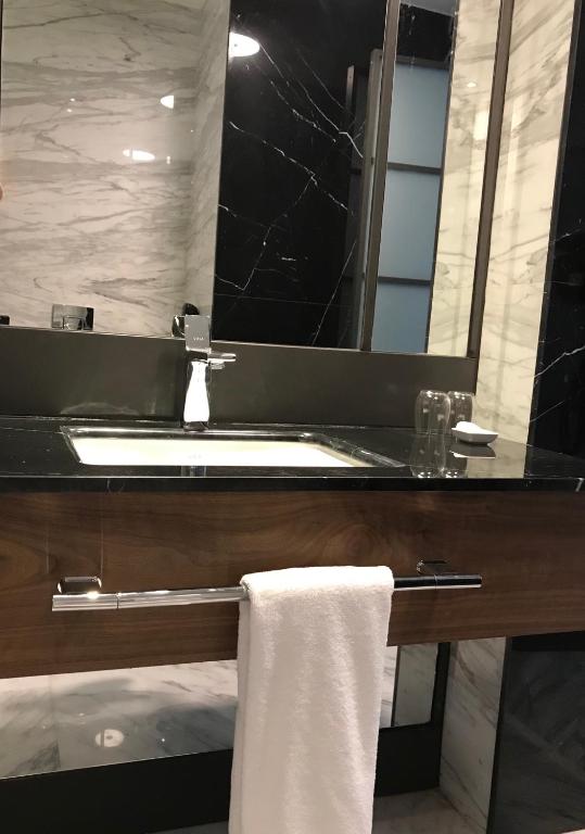 Levni Plus Hotel - image 5