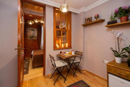 Wonder Wood Hotel - image 7
