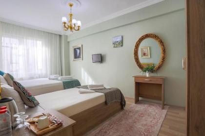 Sofia Corner Hotel - image 13