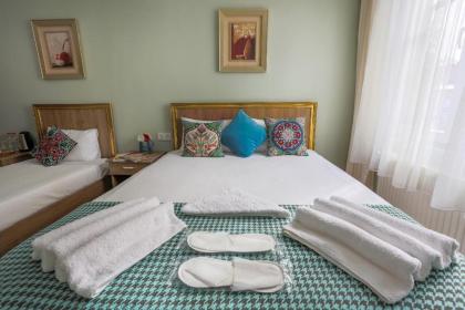 Sofia Corner Hotel - image 7