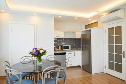 All Seasons Suites - image 11