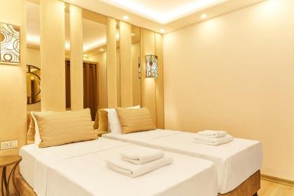 All Seasons Suites - image 3