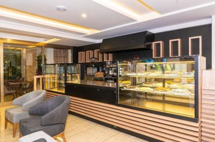 38 Hotel - image 2