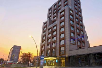 Tryp by Wyndham Istanbul Topkapi - image 1
