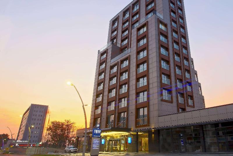 Tryp by Wyndham Istanbul Topkapi - main image