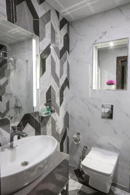 Euro Design Hotel - image 7