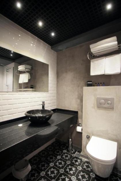 Red Stone Hotel - image 10