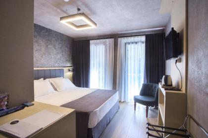Red Stone Hotel - image 14