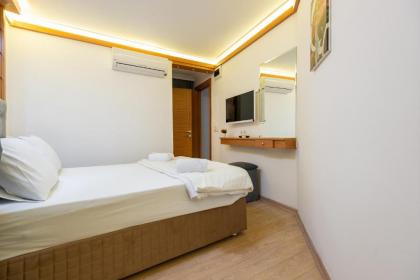 Seven Rooms Oldcity Hotel - image 13