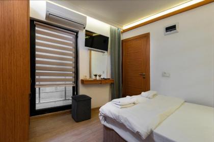 Seven Rooms Oldcity Hotel - image 4